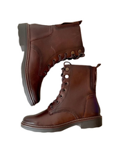 Load image into Gallery viewer, brown leather boots for women