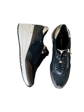 Load image into Gallery viewer, black gabor trainers