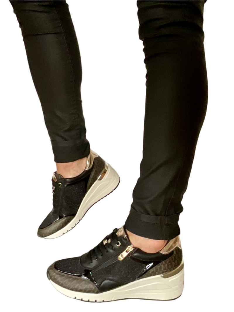 Load image into Gallery viewer, fashionable wedge trainer
