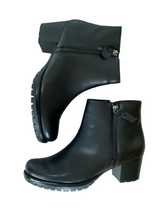 Load image into Gallery viewer, ladies black heeled boots