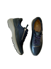 Load image into Gallery viewer, ladies navy clarks shoes