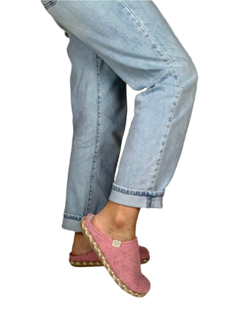 Load image into Gallery viewer, pink mule slippers
