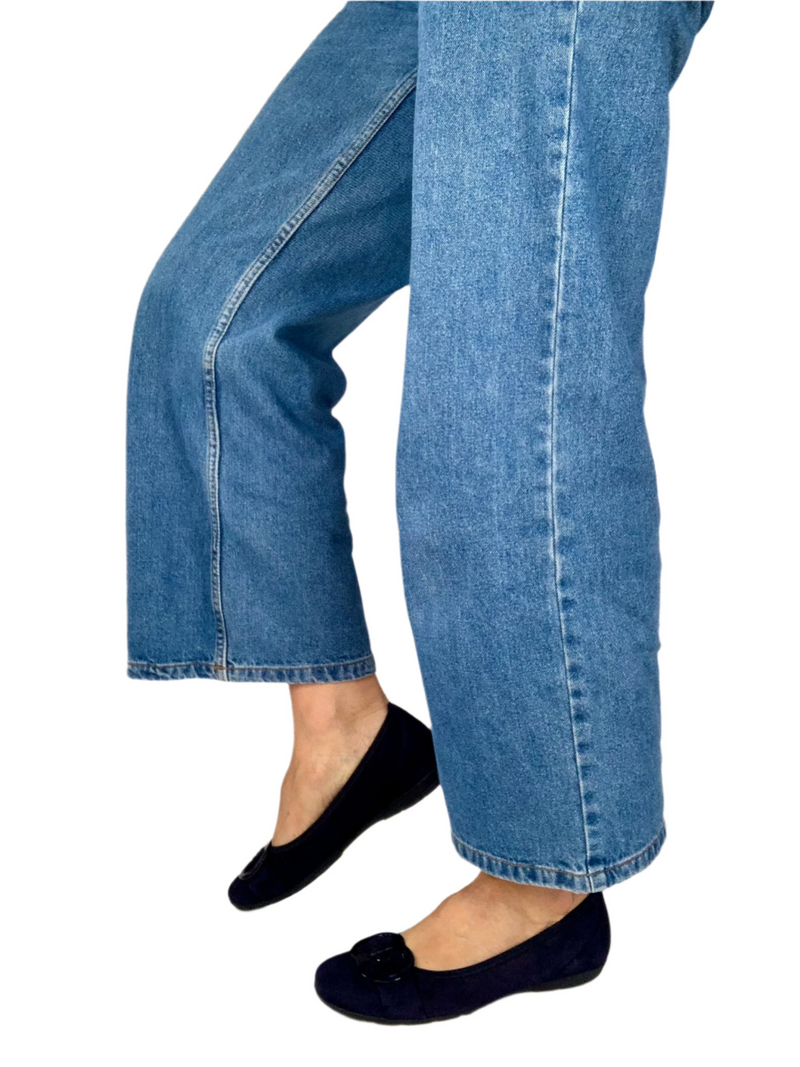 Load image into Gallery viewer, navy ballerina shoes
