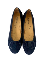 Load image into Gallery viewer, navy suede pumps