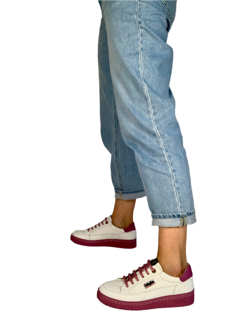 Load image into Gallery viewer, eye catching shoes
