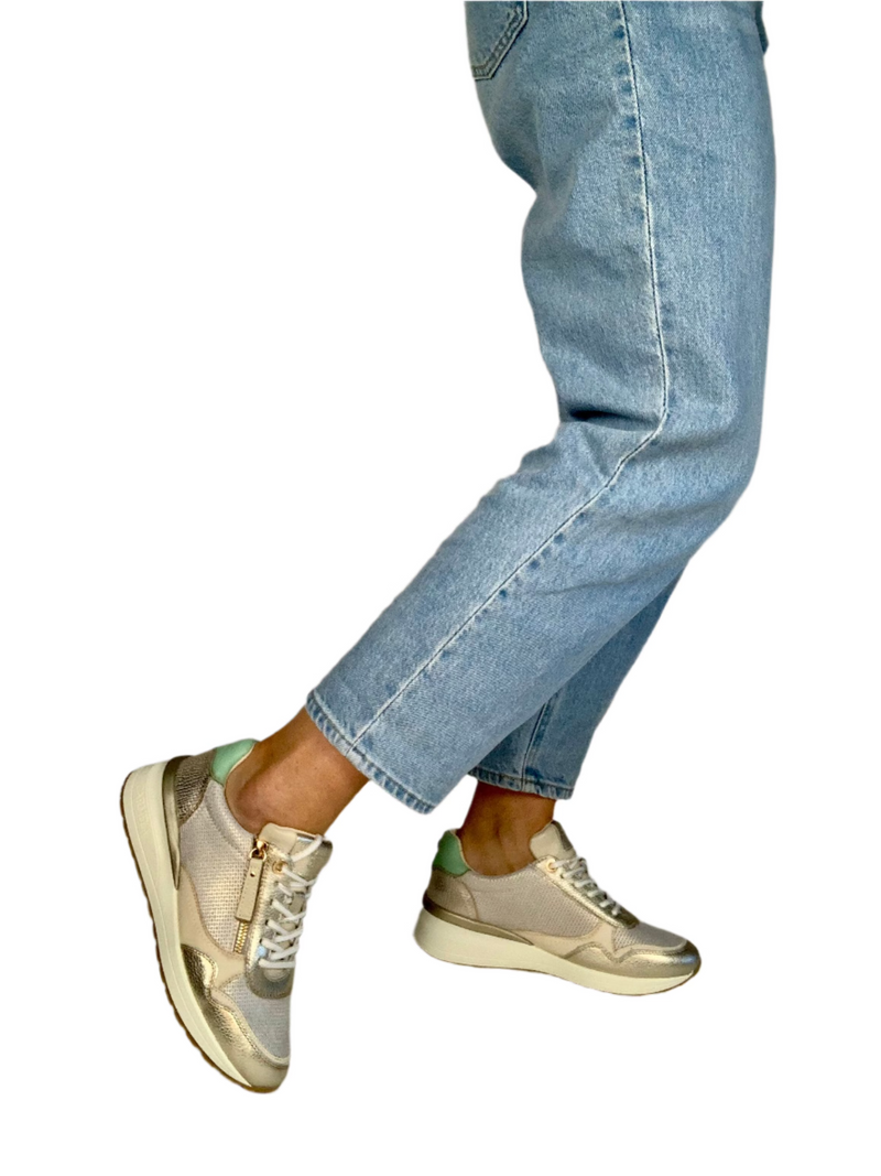 Load image into Gallery viewer, ladies casual trainer
