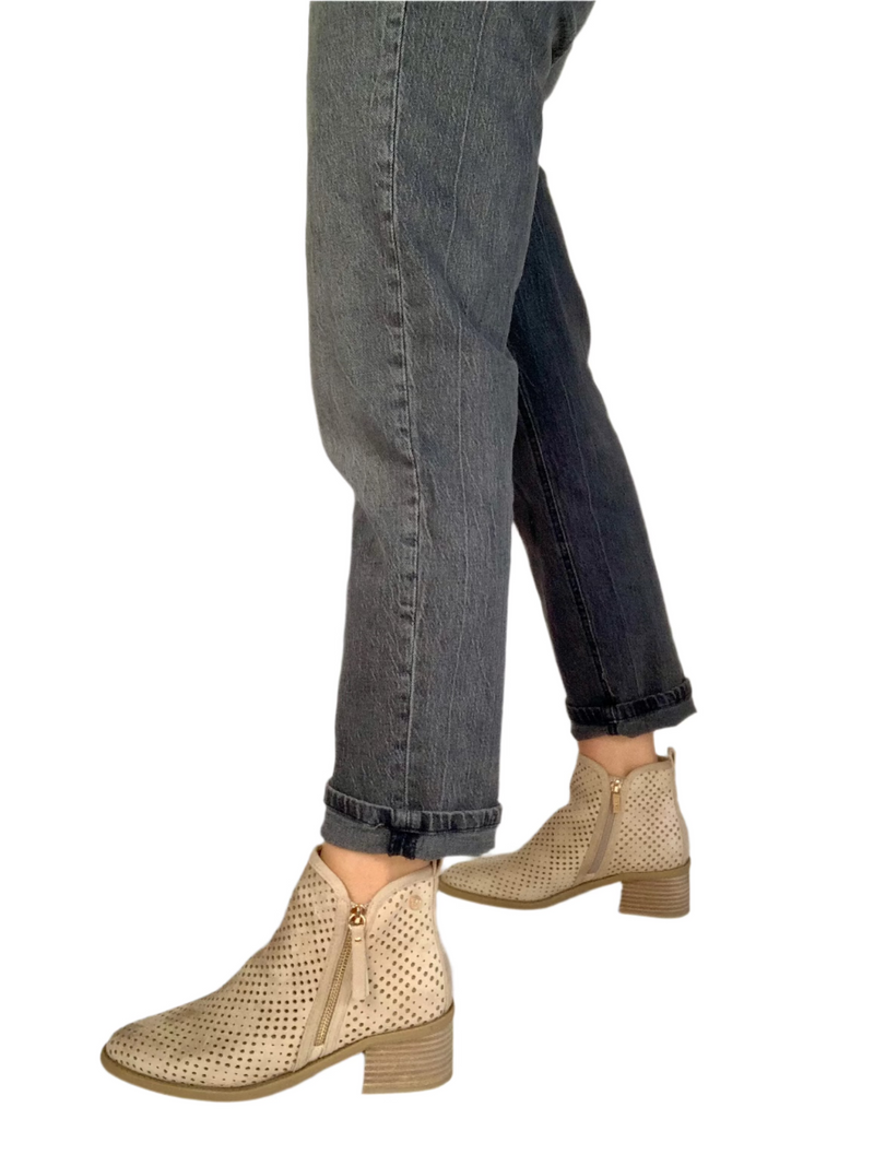Load image into Gallery viewer, womens casual boots
