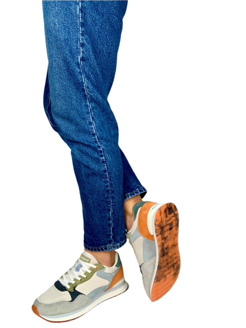 Load image into Gallery viewer, hoff sneakers
