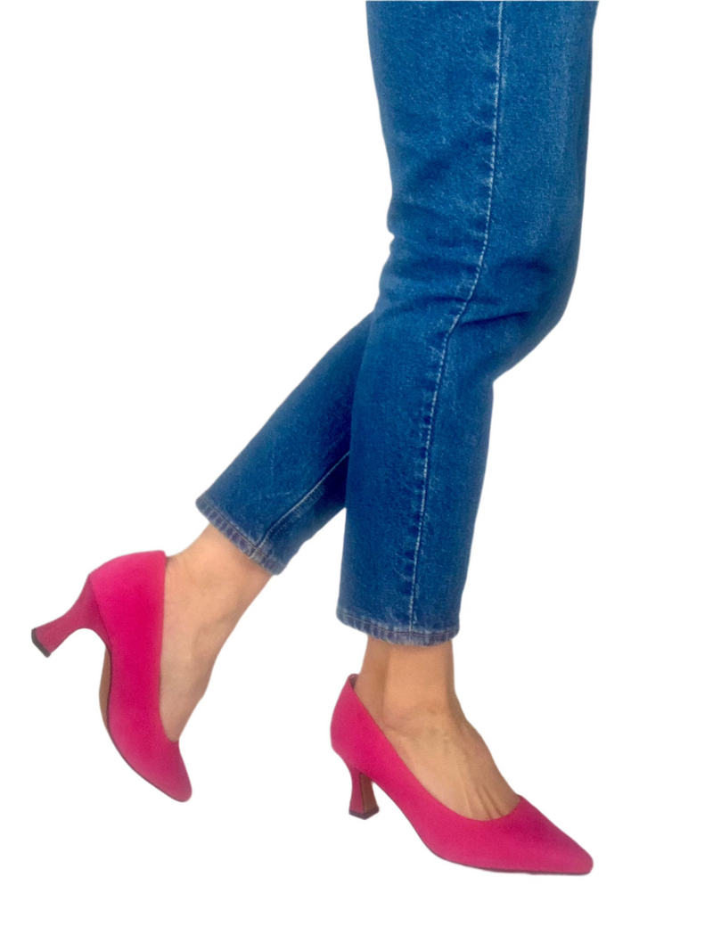 Load image into Gallery viewer, pink maco tozzi heels
