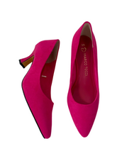 Load image into Gallery viewer, pink heels