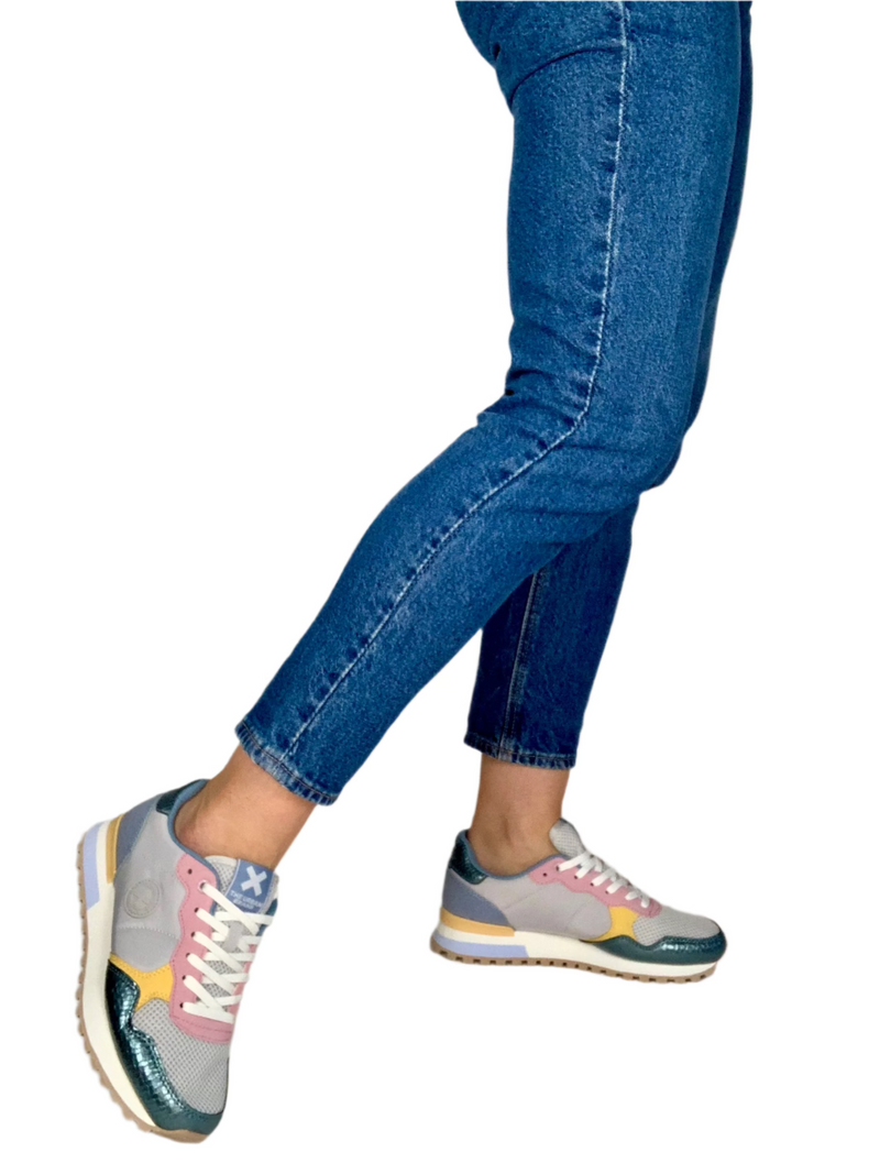 Load image into Gallery viewer, xti sneakers

