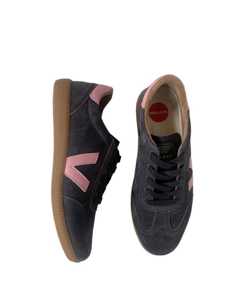 Load image into Gallery viewer, navy womens shoes
