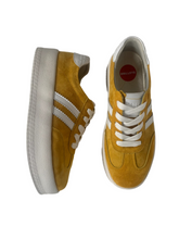 Load image into Gallery viewer, yellow drilley trainers