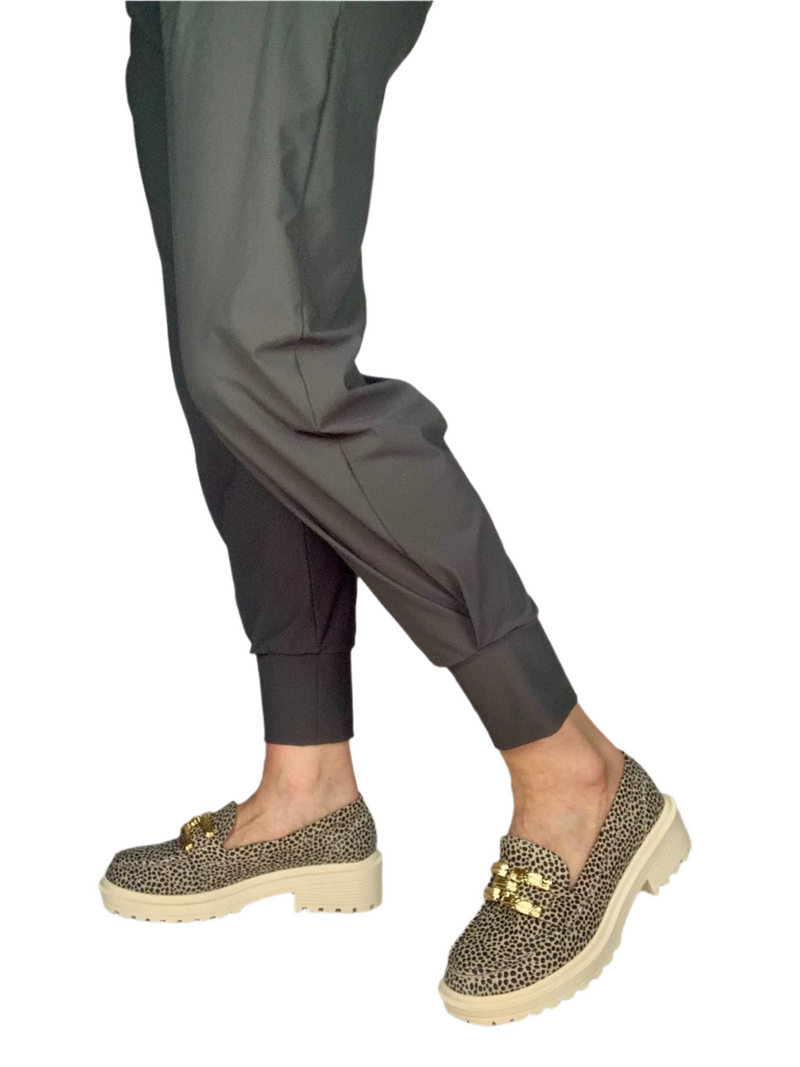 Load image into Gallery viewer, leopard print loafers
