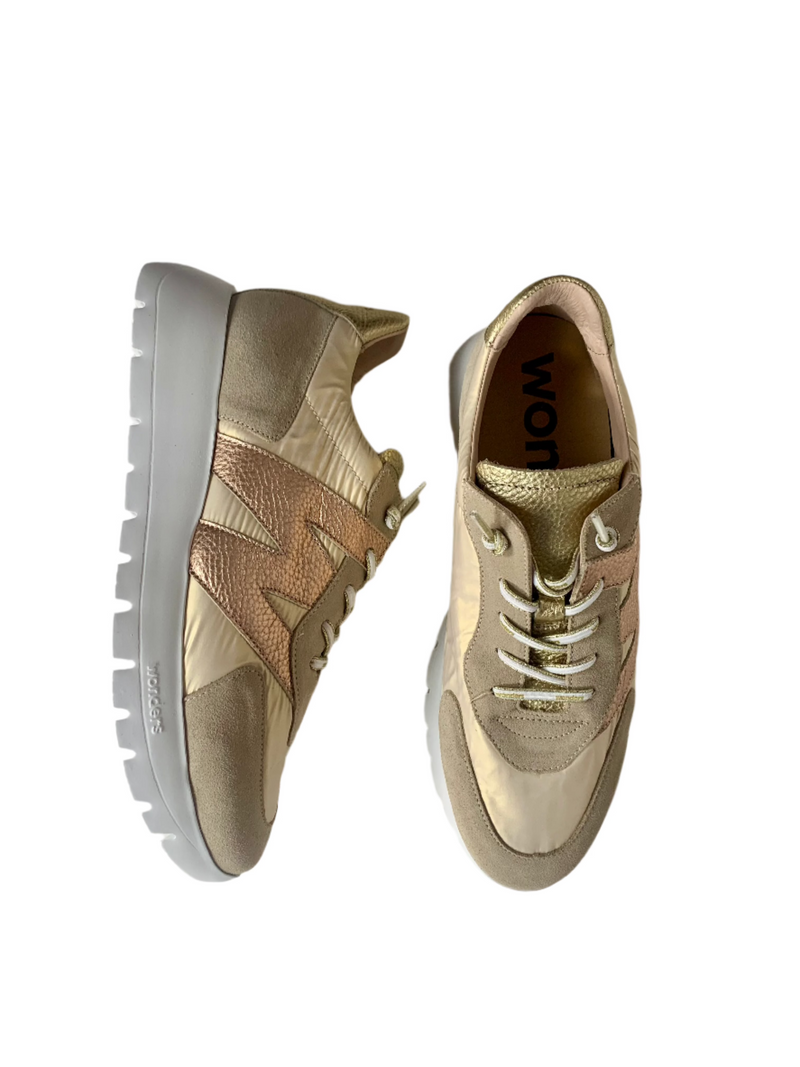 Load image into Gallery viewer, beige sneakers wonders
