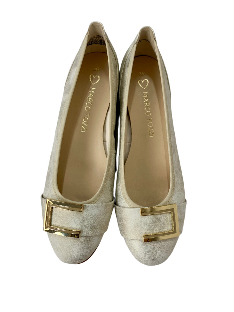 Load image into Gallery viewer, beige ballerina shoes
