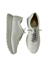 Load image into Gallery viewer, white zanni shoes