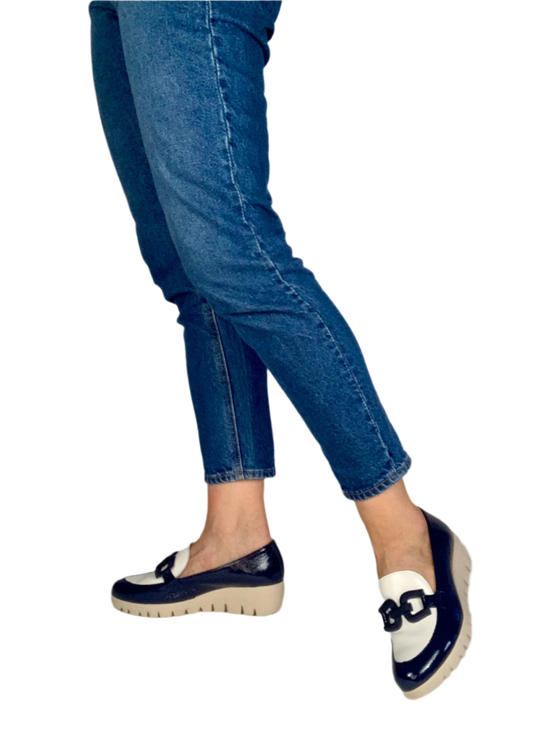 Load image into Gallery viewer, wonders loafers
