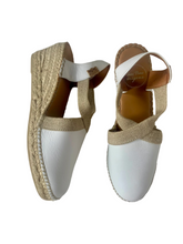 Load image into Gallery viewer, white leather low wedge sandals