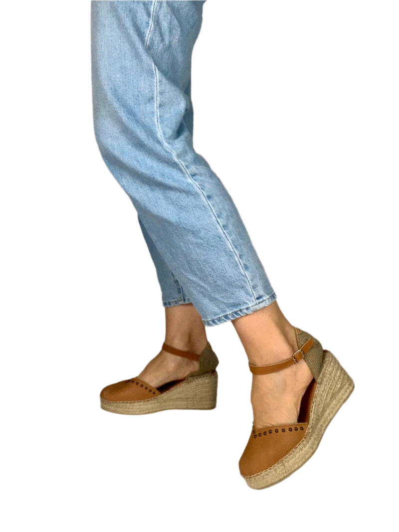 Load image into Gallery viewer, espadrille sandals
