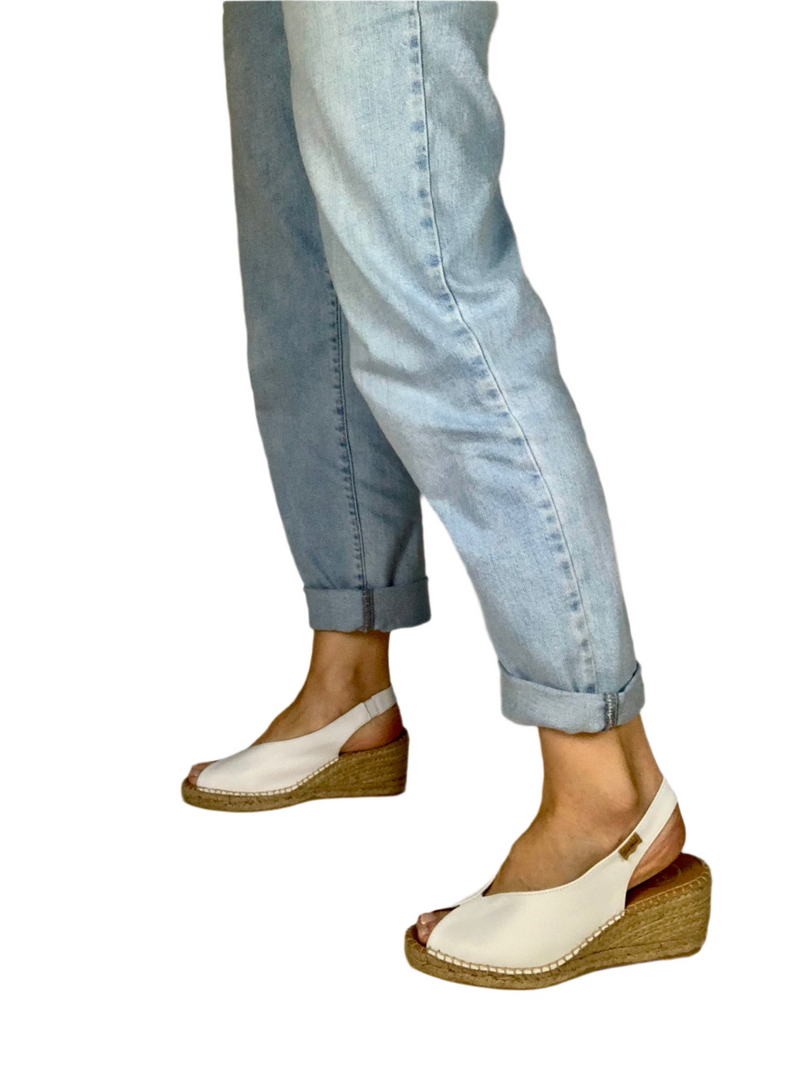 Load image into Gallery viewer, white leather espadrille sandals
