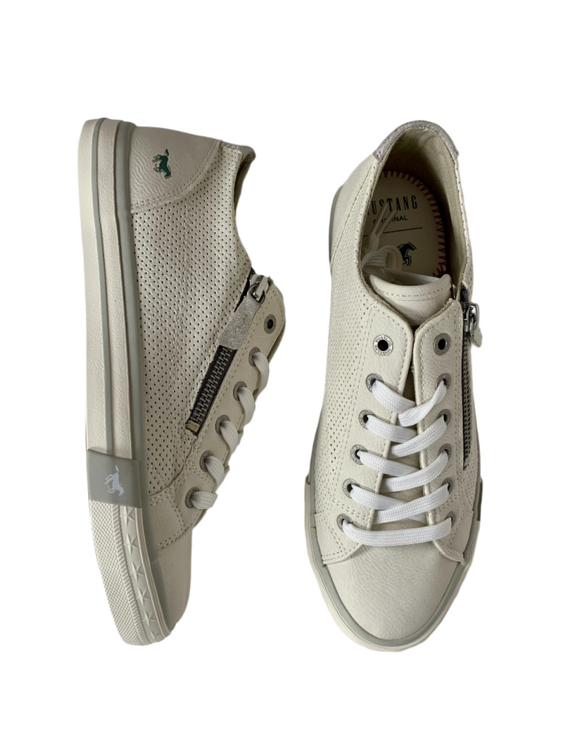 Load image into Gallery viewer, white mustang trainers
