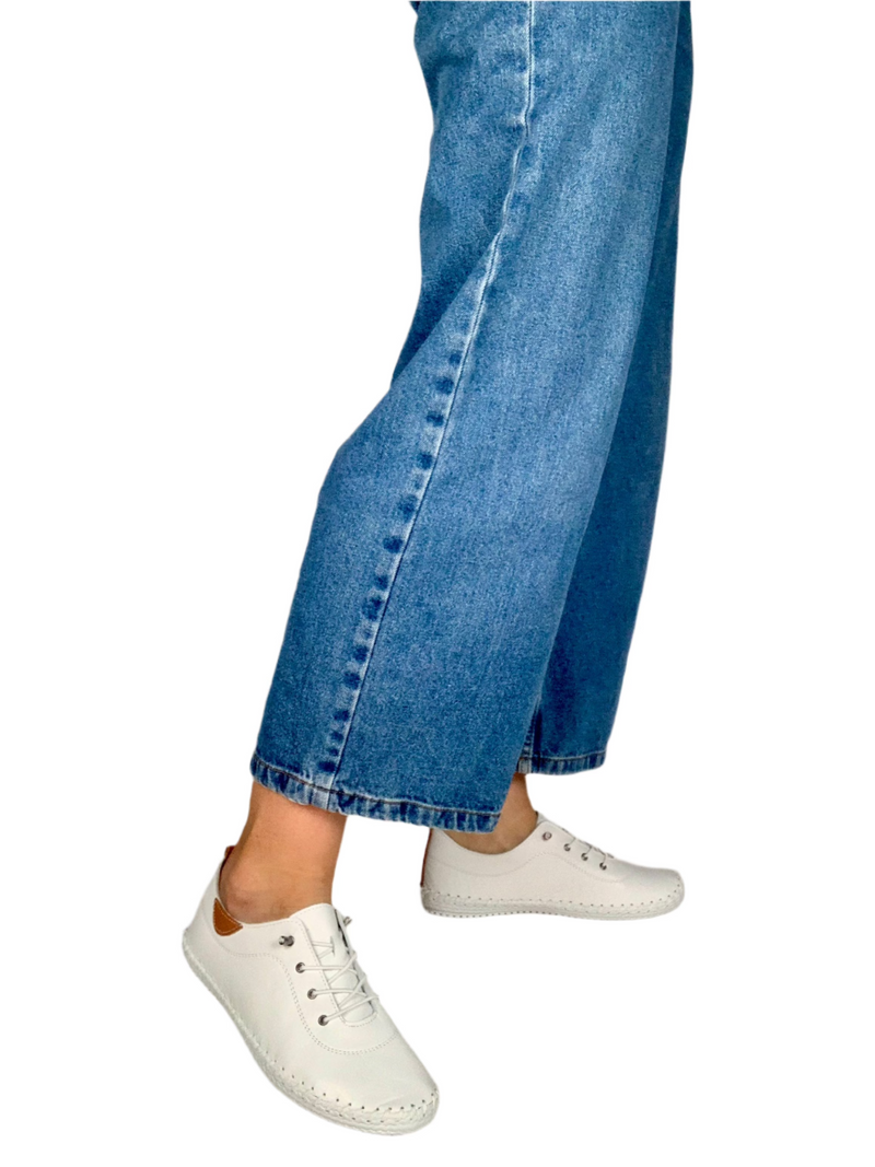 Load image into Gallery viewer, white leather pumps
