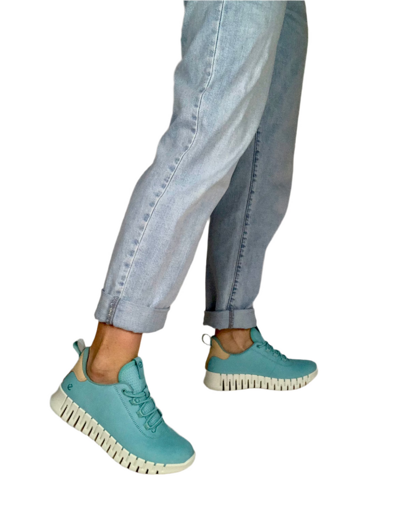 Load image into Gallery viewer, blue ecco shoes
