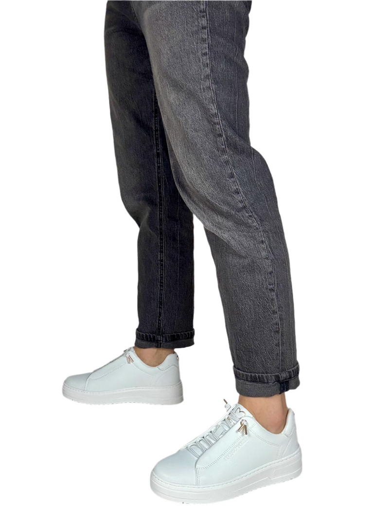 Load image into Gallery viewer, white leather shoes
