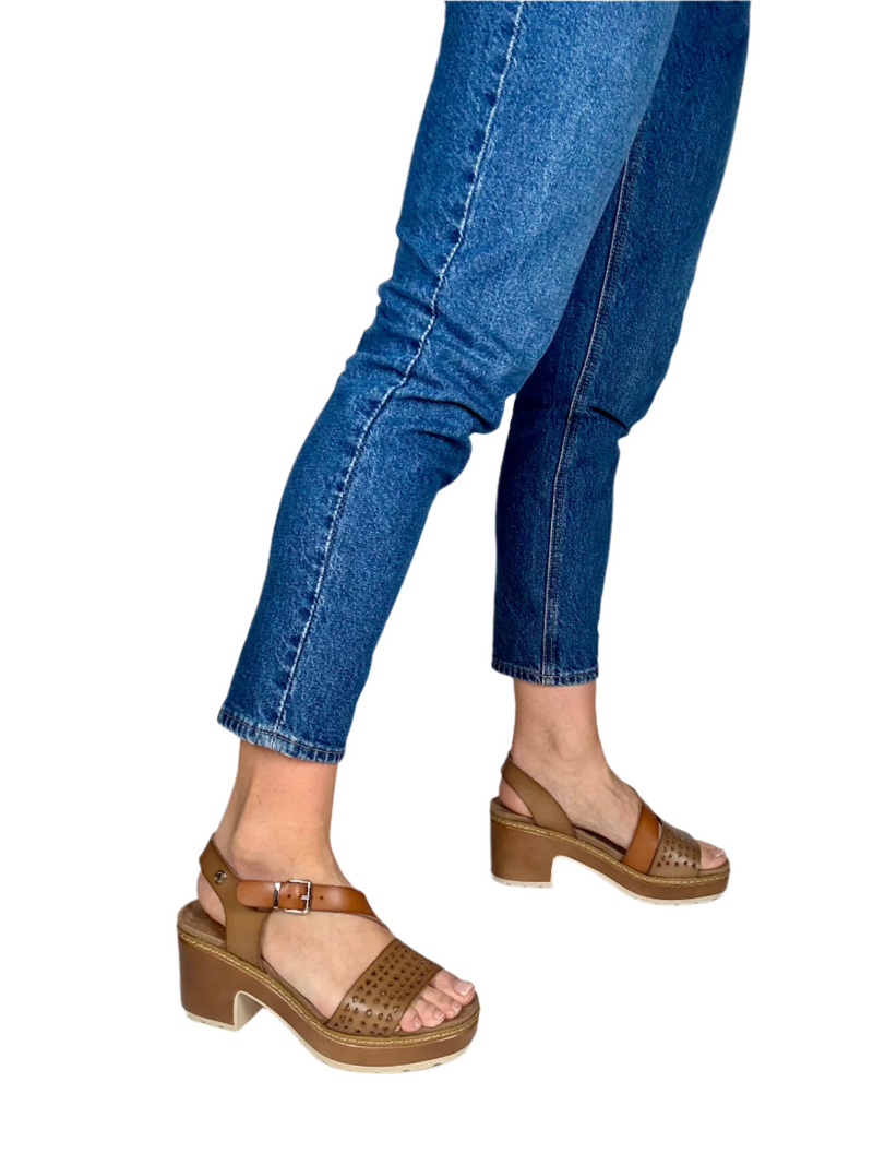 Load image into Gallery viewer, ladies block heel sandals
