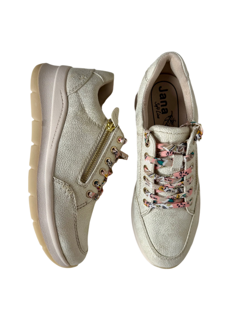 Load image into Gallery viewer, beige wide fit shoes
