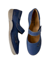 Load image into Gallery viewer, navy casual shoes for women