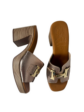 Load image into Gallery viewer, gold heeled sandals