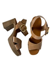 Load image into Gallery viewer, brown platform sandals