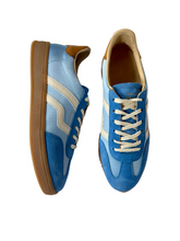 Load image into Gallery viewer, womens blue sneakers