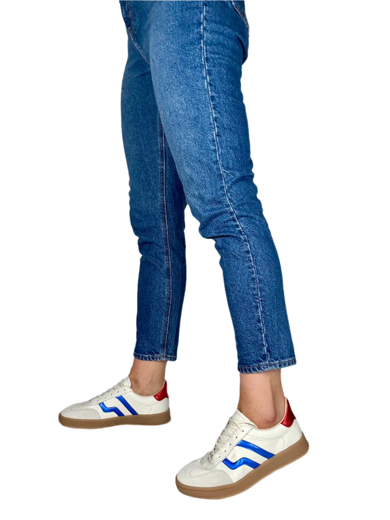 Load image into Gallery viewer, wite fashion sneakers
