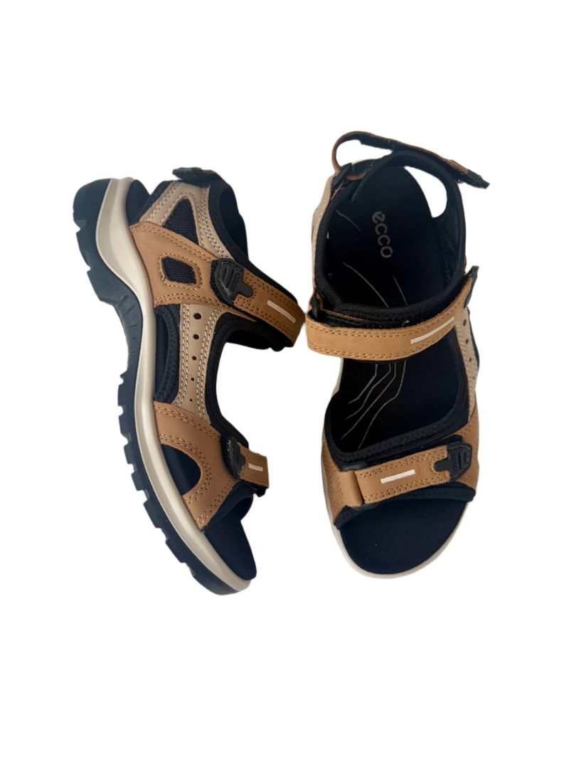 Load image into Gallery viewer, tan ladies ecco sandals
