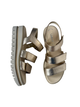 Load image into Gallery viewer, gold platform sandals