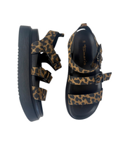 Load image into Gallery viewer, leopard print platform sandals