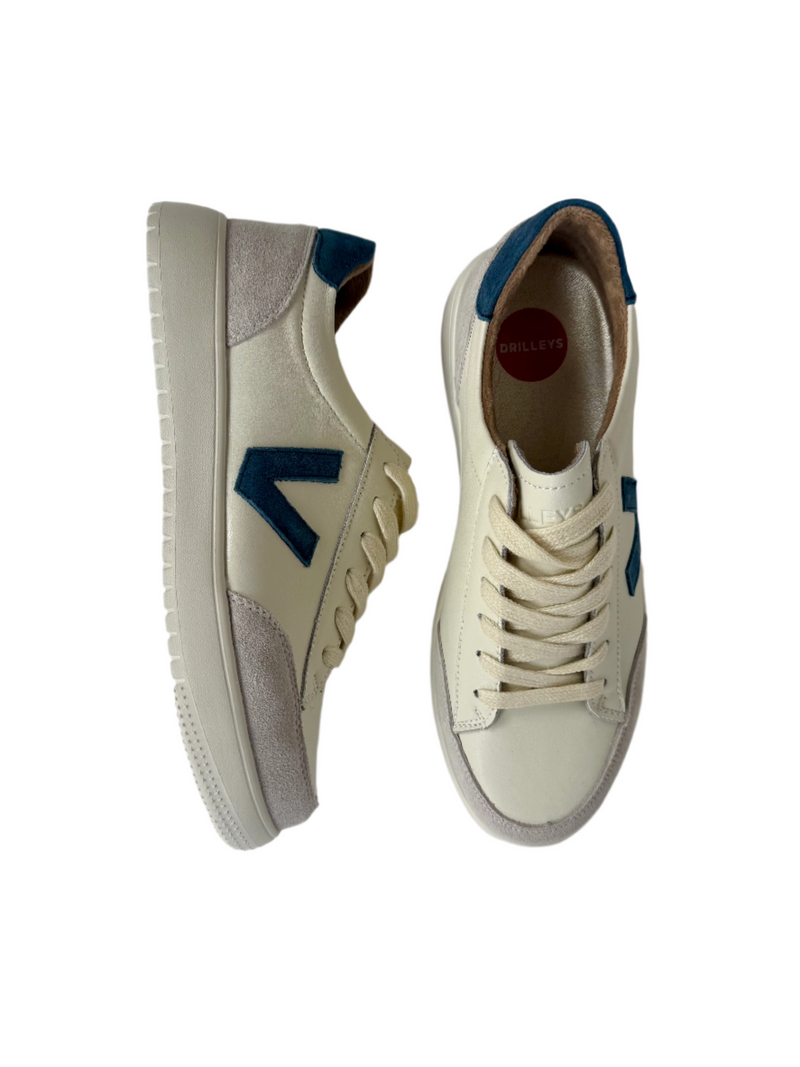 Load image into Gallery viewer, white trainers

