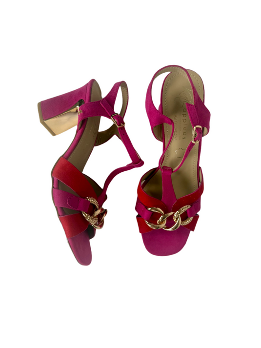 dark pink heels