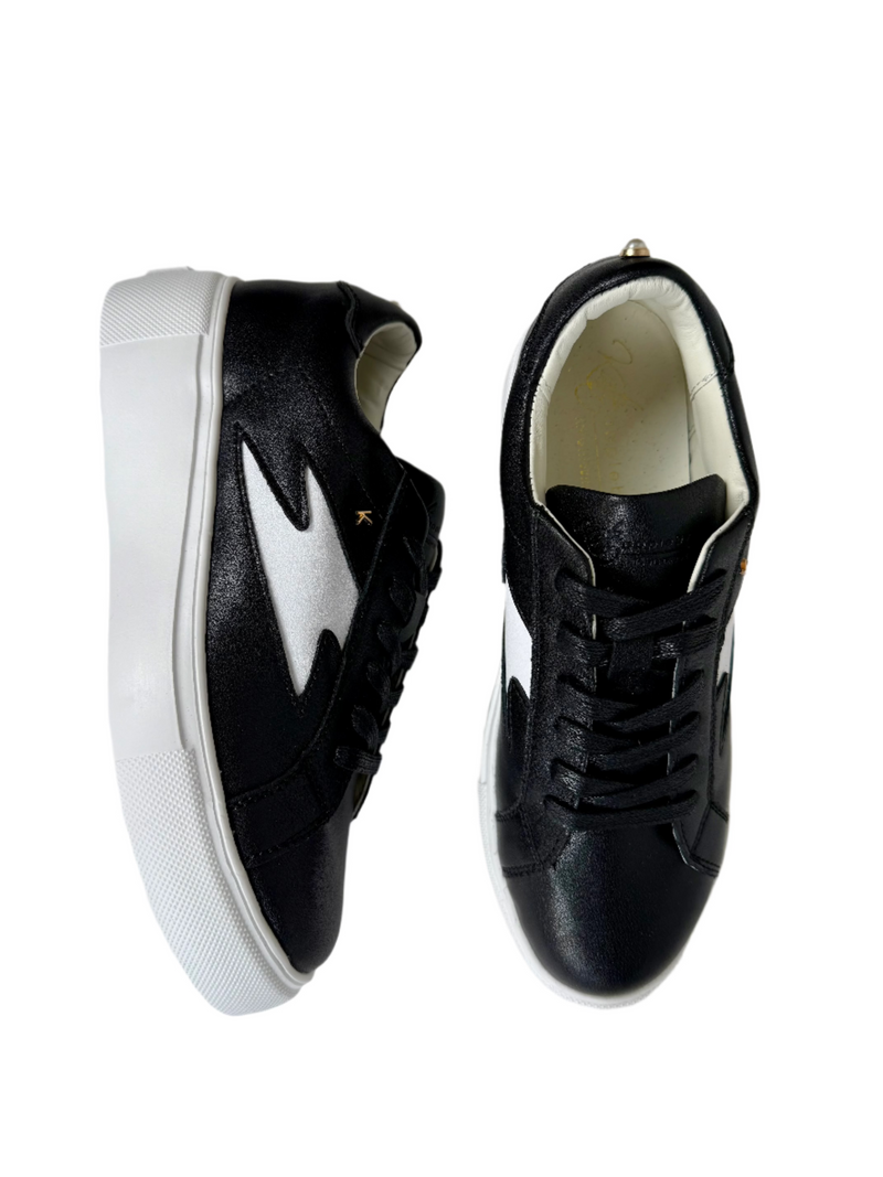 Load image into Gallery viewer, black trainers
