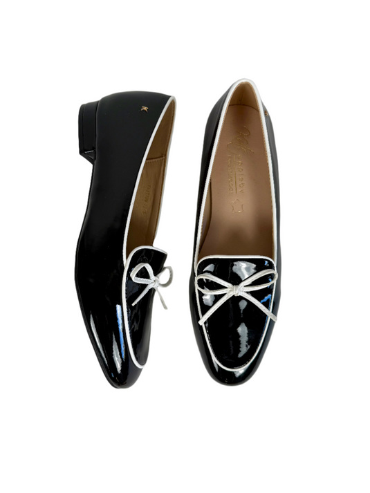 black ladies pumps