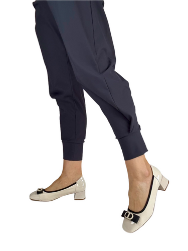 heeled pumps