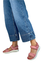 Load image into Gallery viewer, pink ecco sandals
