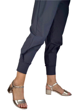 Load image into Gallery viewer, gold sandals
