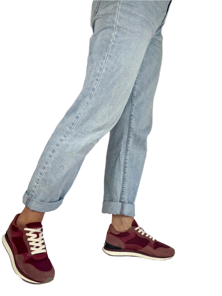 burgndy fashion trainers