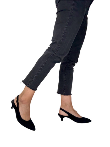black kitten heels