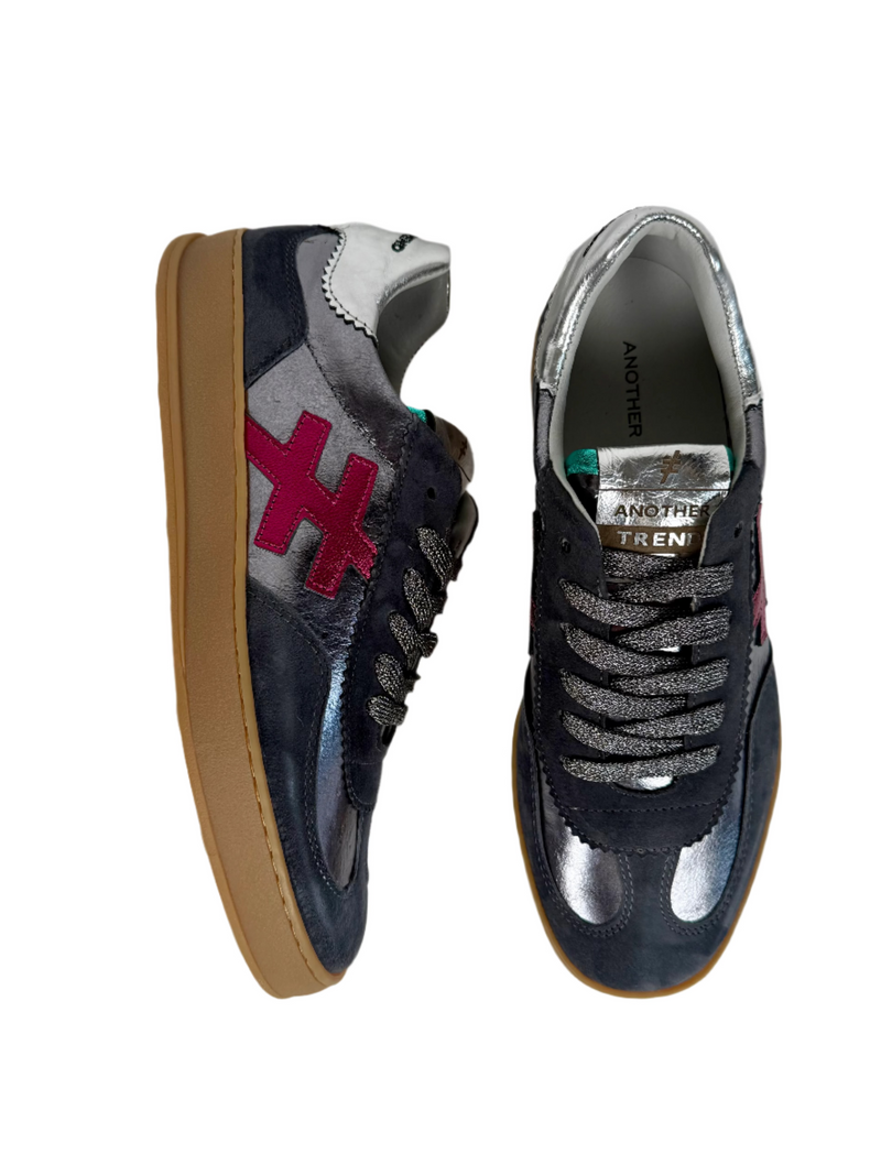 Load image into Gallery viewer, navy ladies flat trainers
