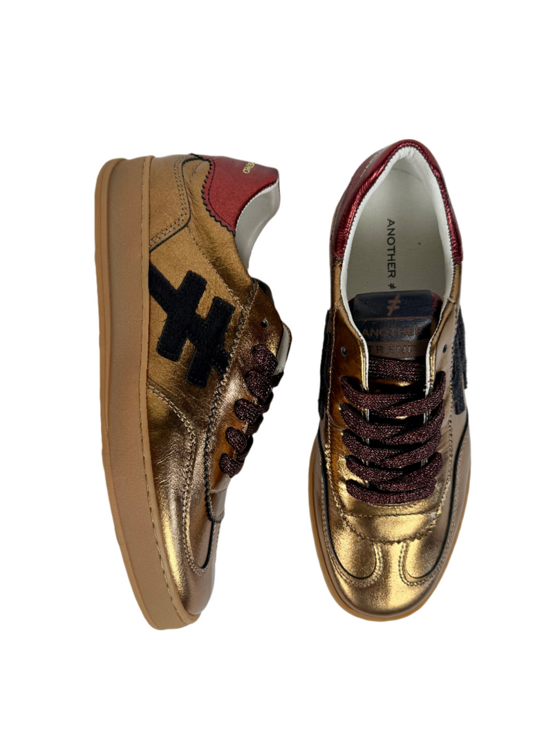 Load image into Gallery viewer, gold another trend sneakers cork
